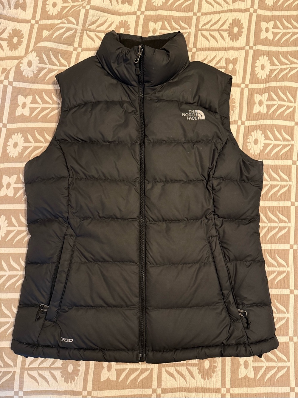 Women’s North Face Black 700 Down Puffer Vest - M
